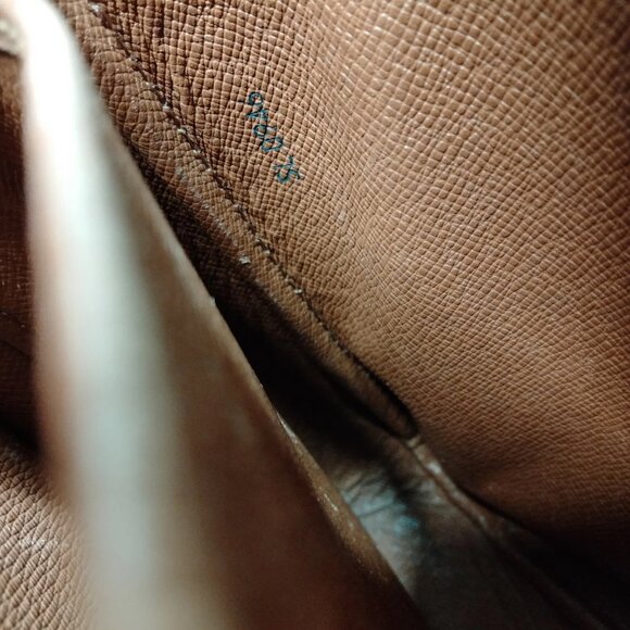 Authentic Louis Vuitton Cartouchiere MM Monogram Shoulder Bag 200-120125-2290699 - Picture 8 of 9